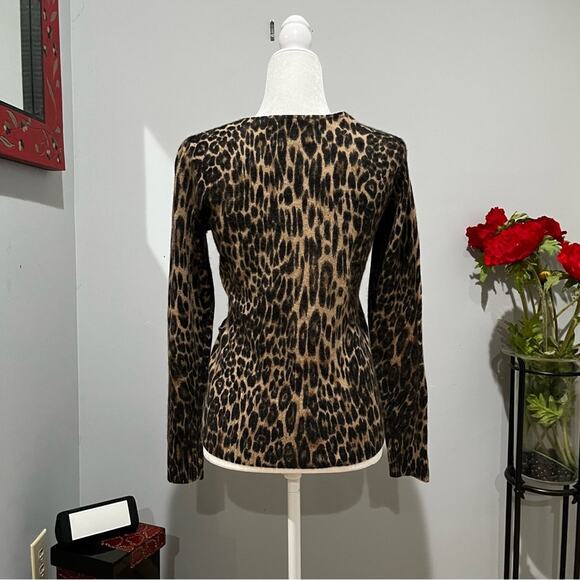 NEW Sarah Spencer Wool Angora Spotted Leopard Faux Wrap V-Neck Sweater S NWOT - Picture 7 of 16